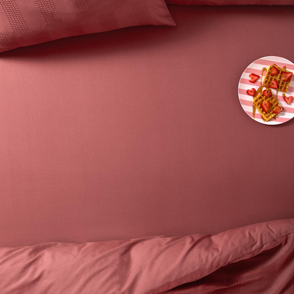 The Plain One Fitted Bed Sheet Raspberry