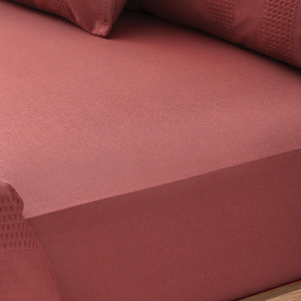 The Plain One Fitted Bed Sheet Raspberry