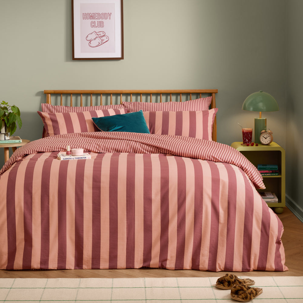 The Ultimate Stripe Reversible Duvet Cover Set Raspberry Smoothie