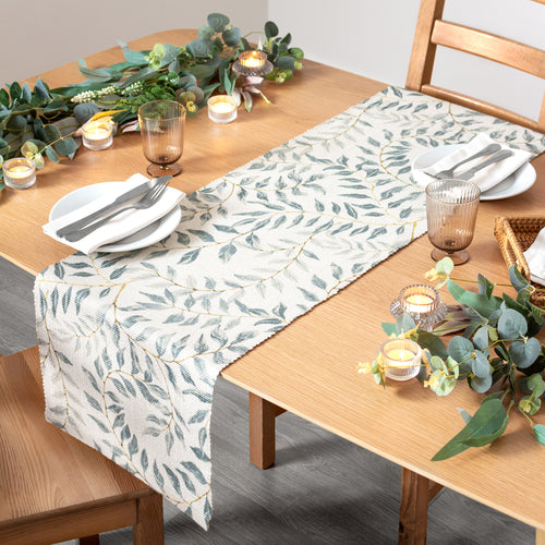 philodendron and cedar table runner Vinea Green Indoor/Outdoor Table Runner | Green Kitchen